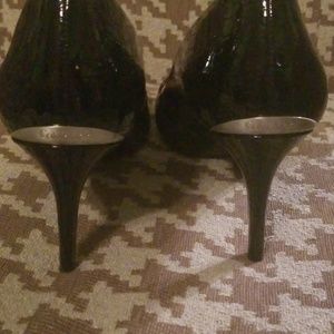 Calvin Klein Shoes - Calvin Klein Black Patent Leather Pumps Calvin Klein Shoes - Calvin Klein Black Patent Leather Pumps